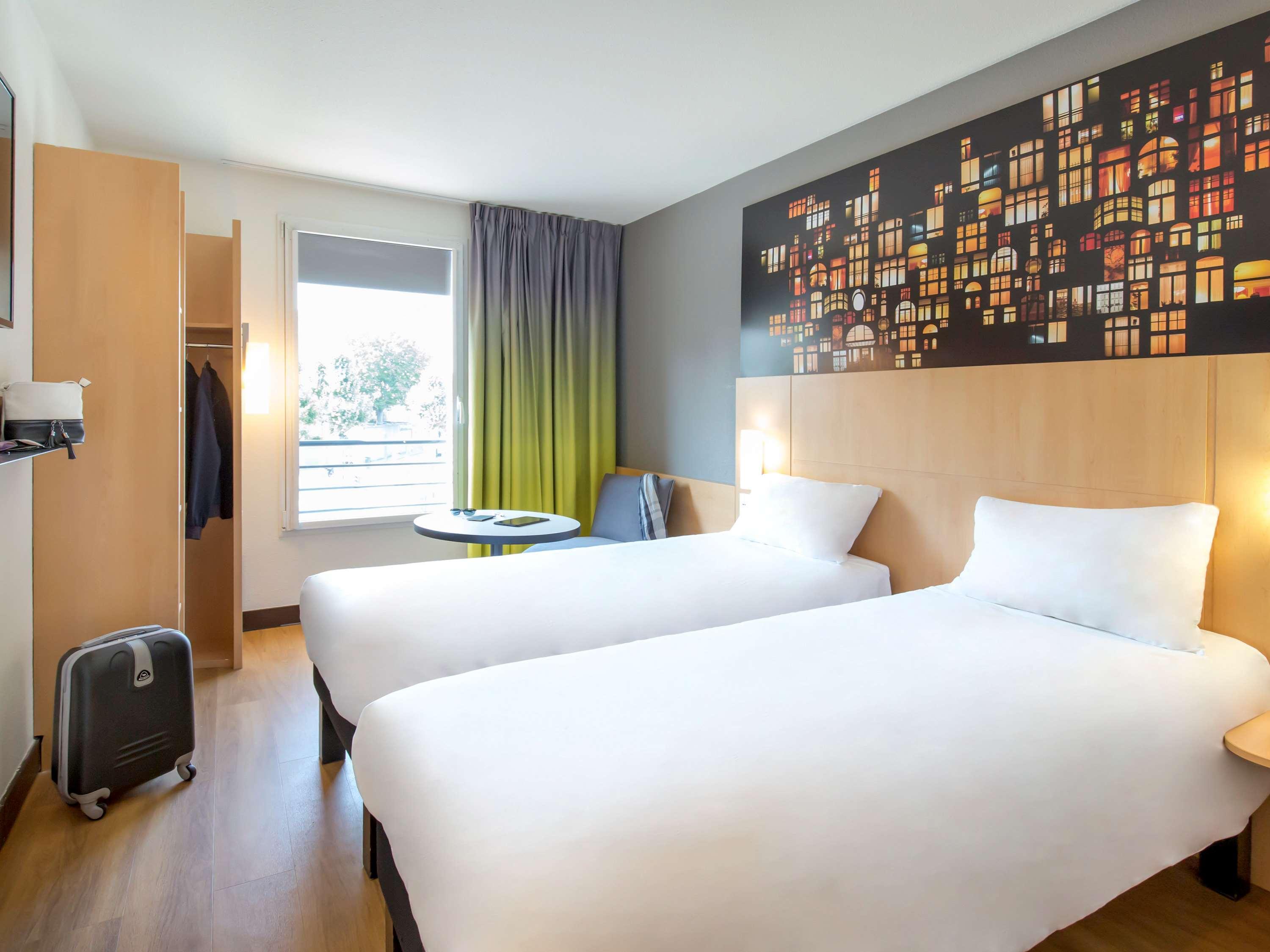 Ibis Lyon Sud Vienne Saint-Louis Hotel Bagian luar foto